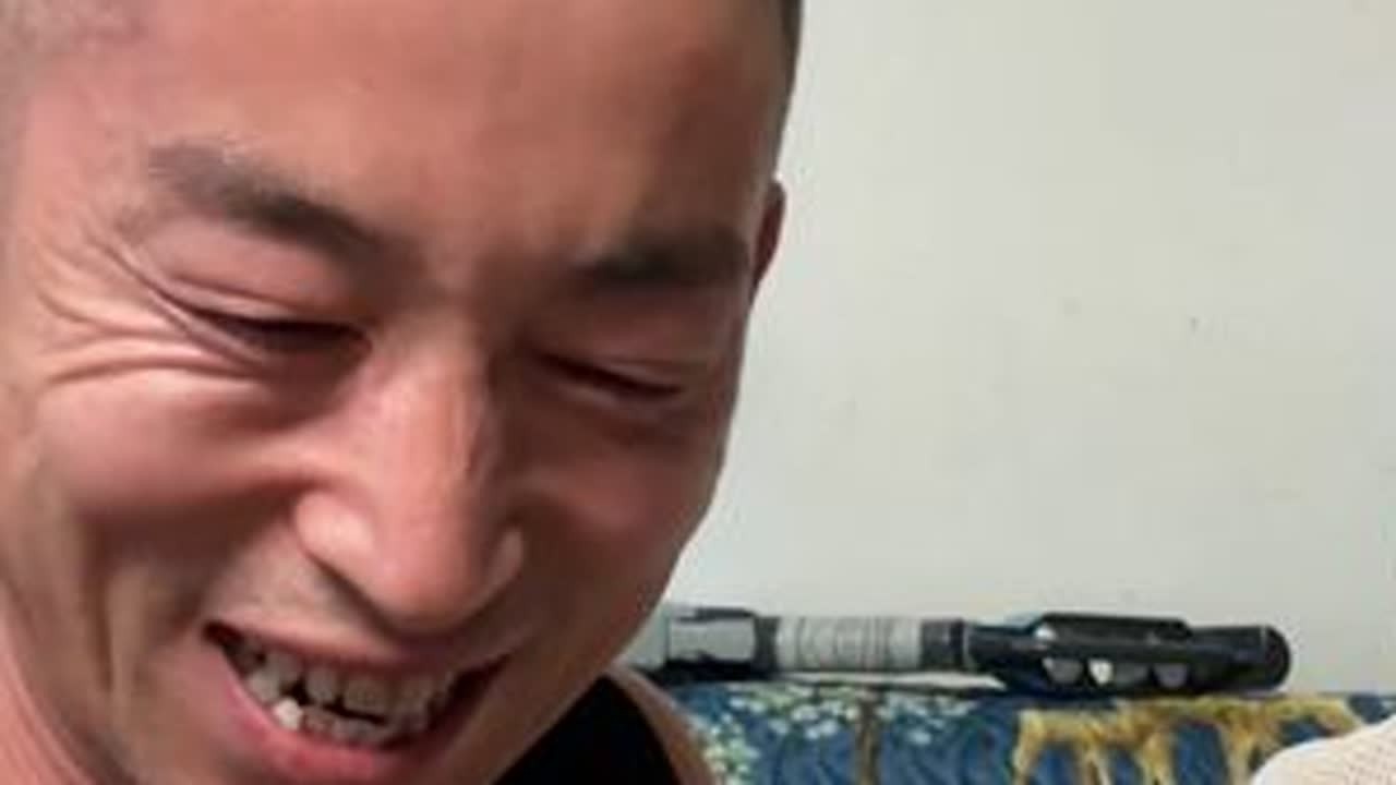 家人们元旦快乐！老爸老妈做了6个菜等我回来吃，这菜老硬了 #您养我小我伴您老 #东北菜 #记录真实生活 #2024抖音生活记忆