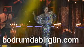 Sila Konseri̇ne Şi̇i̇r İle Başladi Ben Sila