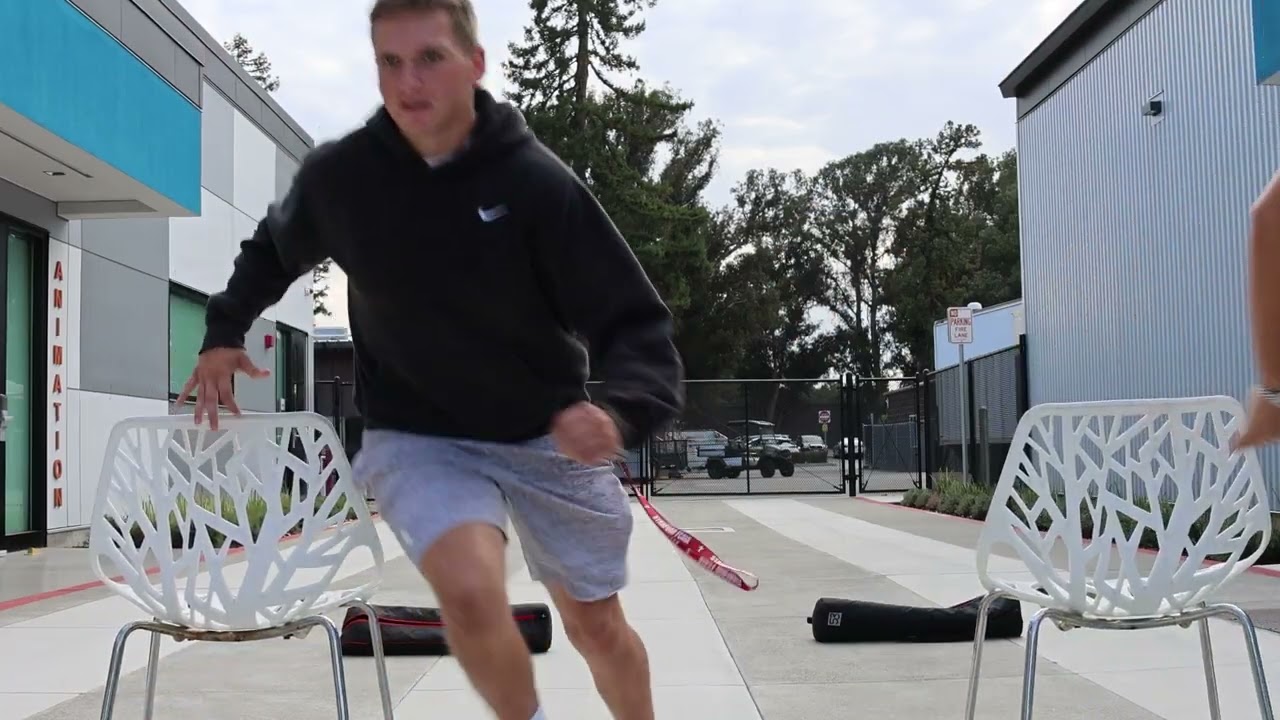 25 26 p5   Surround Sound Shots   Beedon Emma SurroundSound