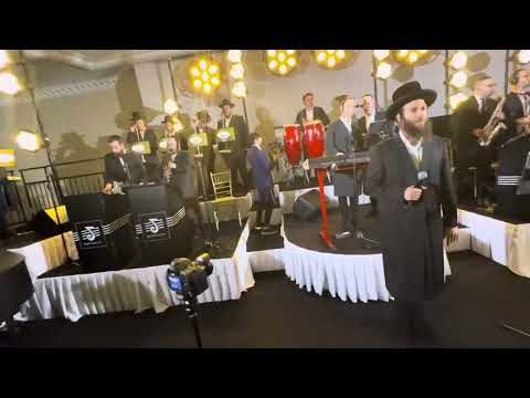 Yoseei Shtendig on keys & Berry Waber &First Dance