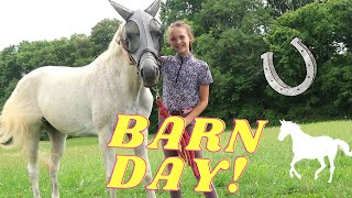 My 1st Vlog  'A Day at the Barn'