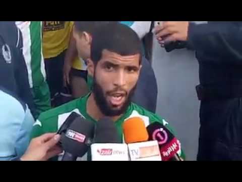 الجزائر مراد بن عياد لاعب سريع غليزان يبكي بعدما تعرض الفريق لضرب في مباراة الحراش