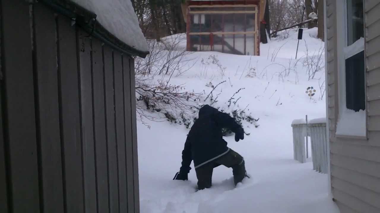 Digging Out After Blizzard Nemo - YouTube