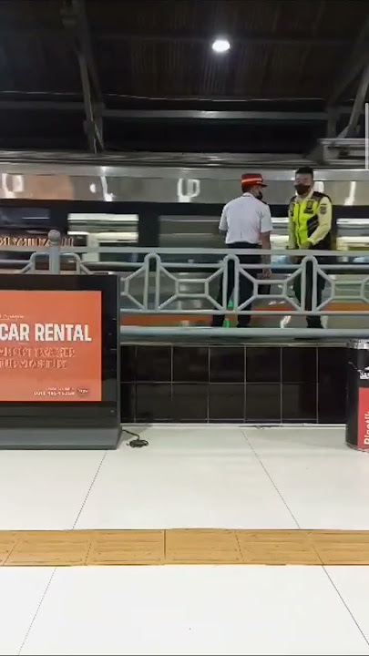 Keretanya berangkat 🤩🤩🤩 #trending #storywa #kai #keretaapi #kalihwelasku