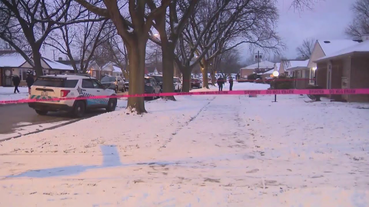 Man, woman found shot to death inside South Side home - YouTube