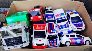 12.MENCARI & MELUNCURKAN MOBIL POLISI,MOBIL AMBULANCE,TRUK MOLEN,MOBIL JEEP,MOBIL MONSTER,BUS TAYO