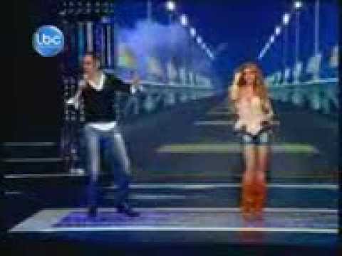 لما بمشي على الرصيف