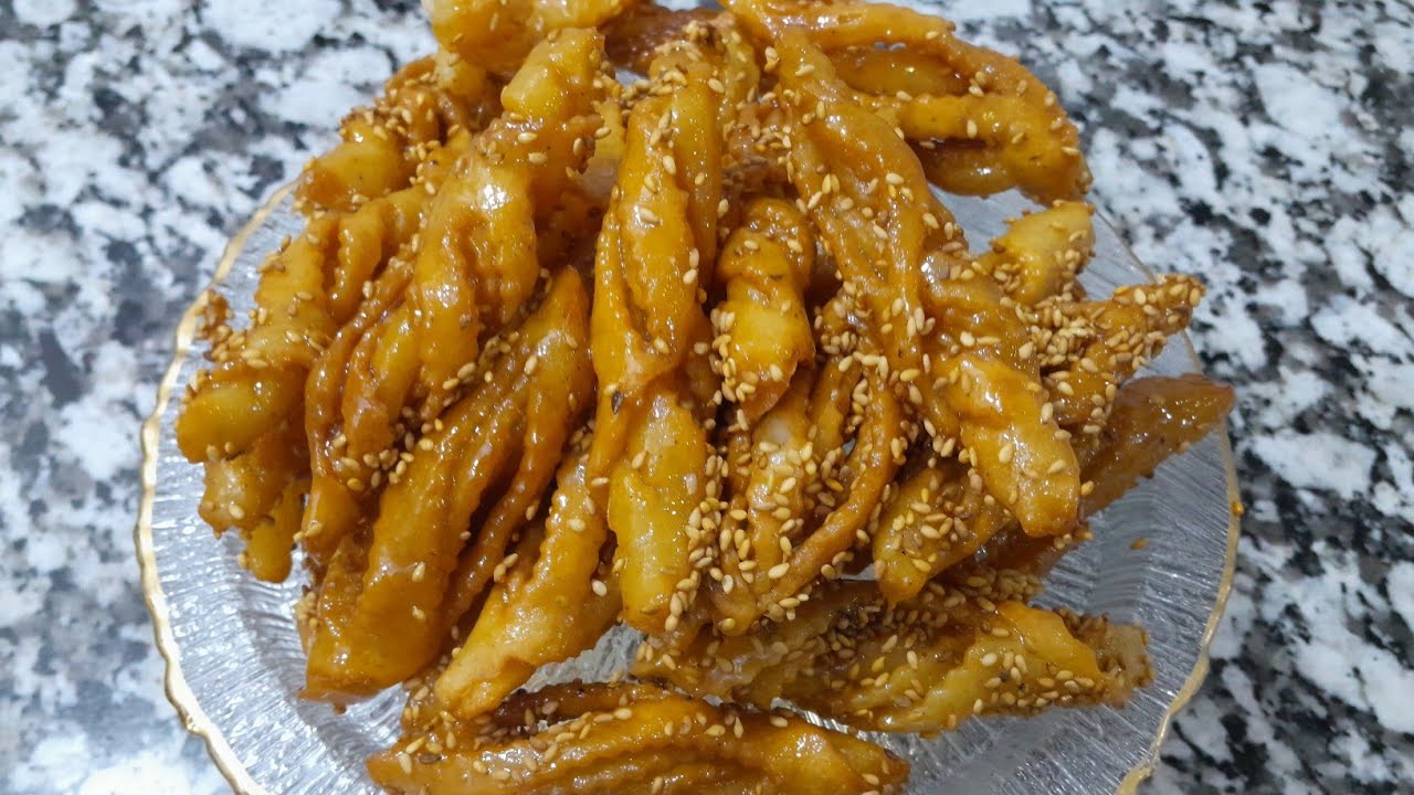 جيبي زوج كيسان فرينة  وزوج مغارف مارغارين وارواحي نديرو ا روع حلوى معسلة اقتصادية وتقطعلك كمية كبير