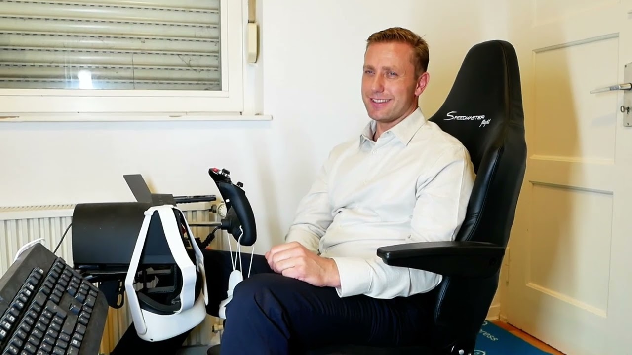 Berufspilot Hubertus über Karriereoptionen von Flugschulabsolventen bei AirTaxi Express