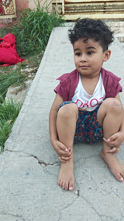 الكوري يبجي على بايسكل😥