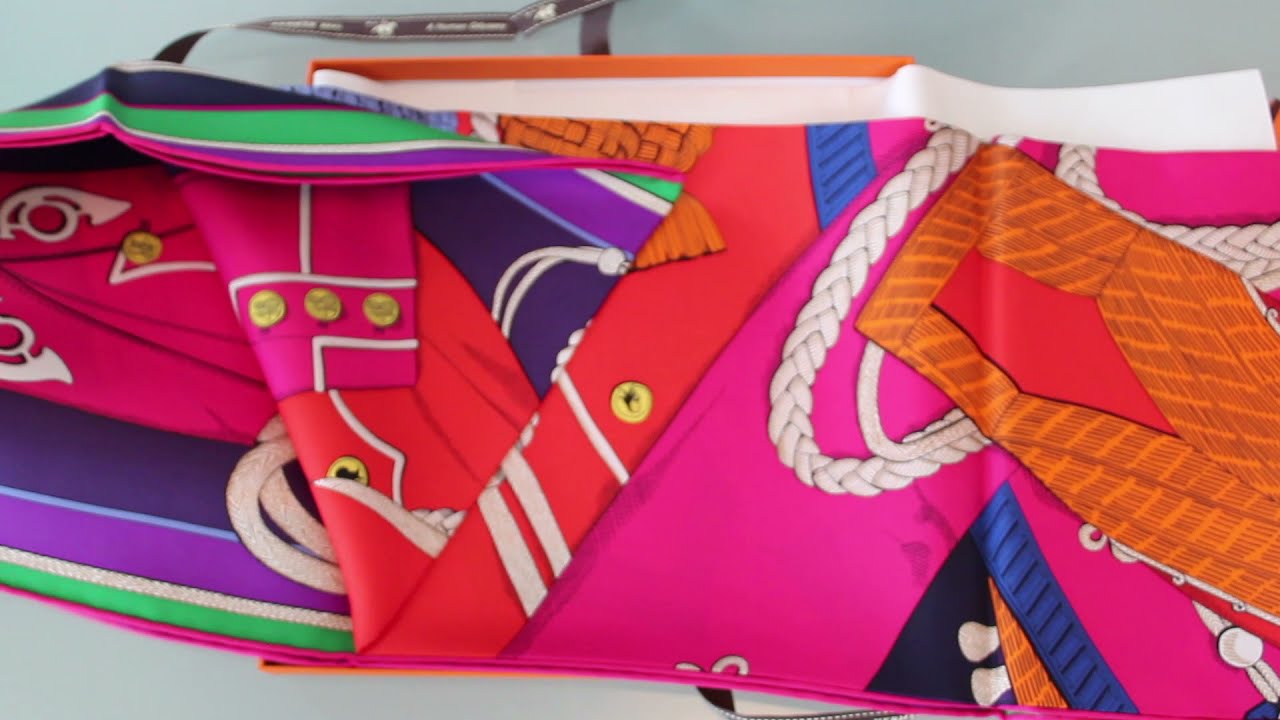 Unboxing of Hermes Scarf Zouaves et Dragons. Pacпаковка платка Hermes.