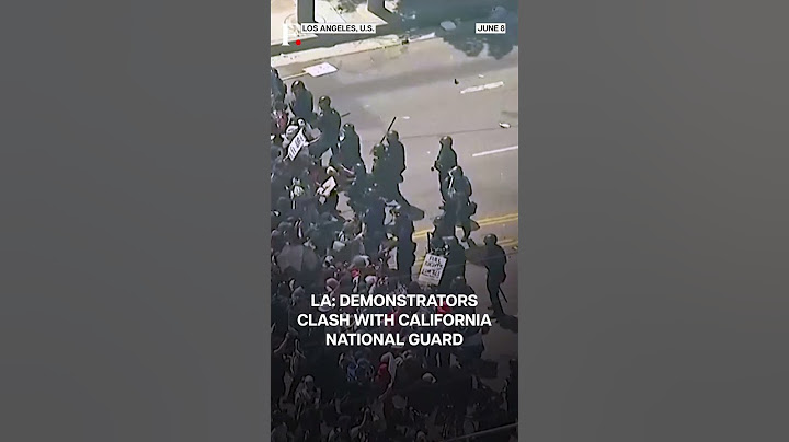 US: Cars On Fire, Protesters Clash With Police In Los Angeles; Anti-ICE Protest | N18G