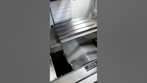 vertical machining center tool change