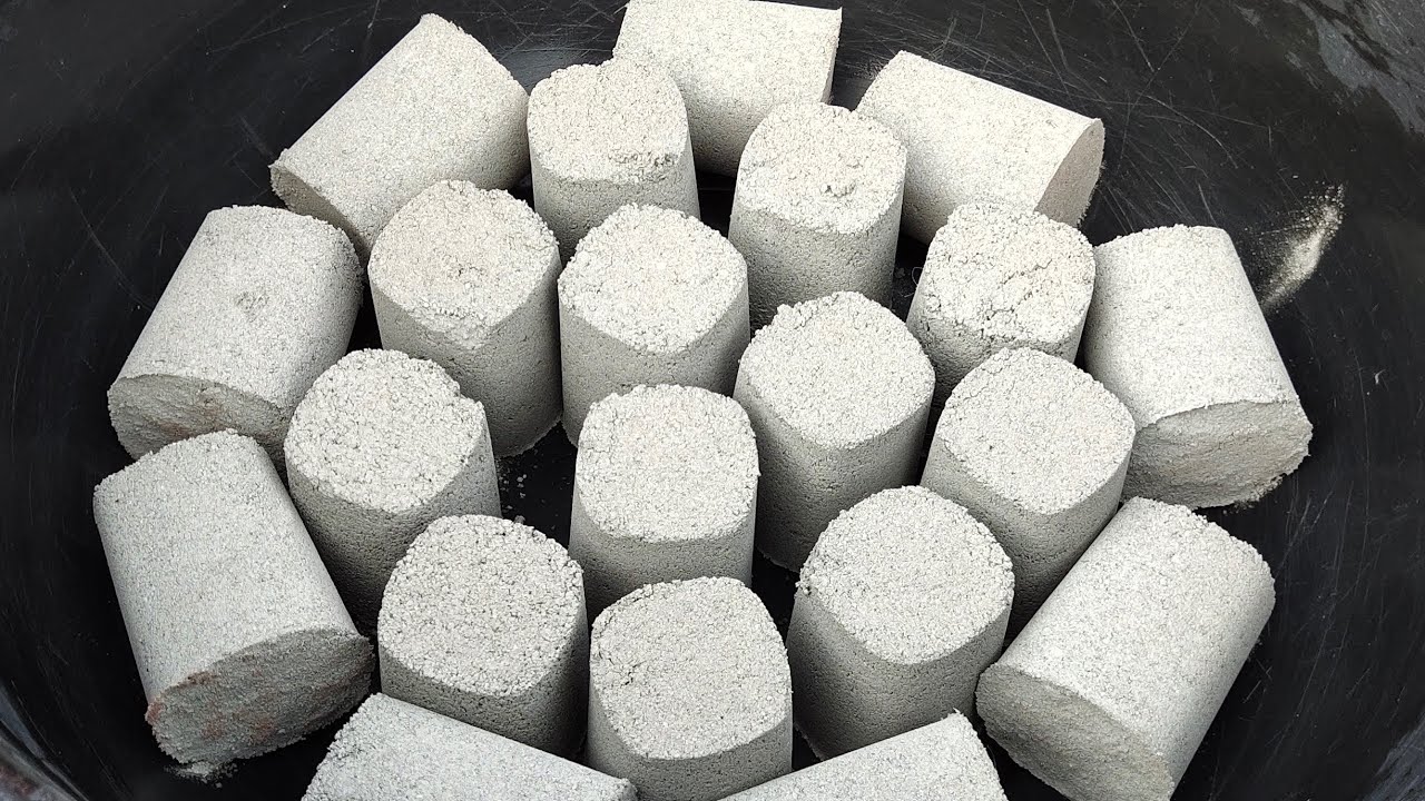 Asmr Super Crunchy Dusty Sand Cement Dry Water Crumbling Video Compilation Youtube Crunchy Cement Sand