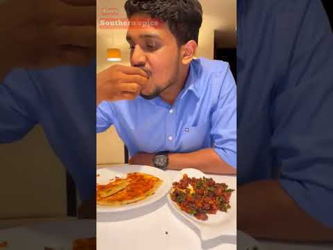 chicken and mirichi paratha 🐔 #kochinfoodblogger #shorts #chicken #paratha