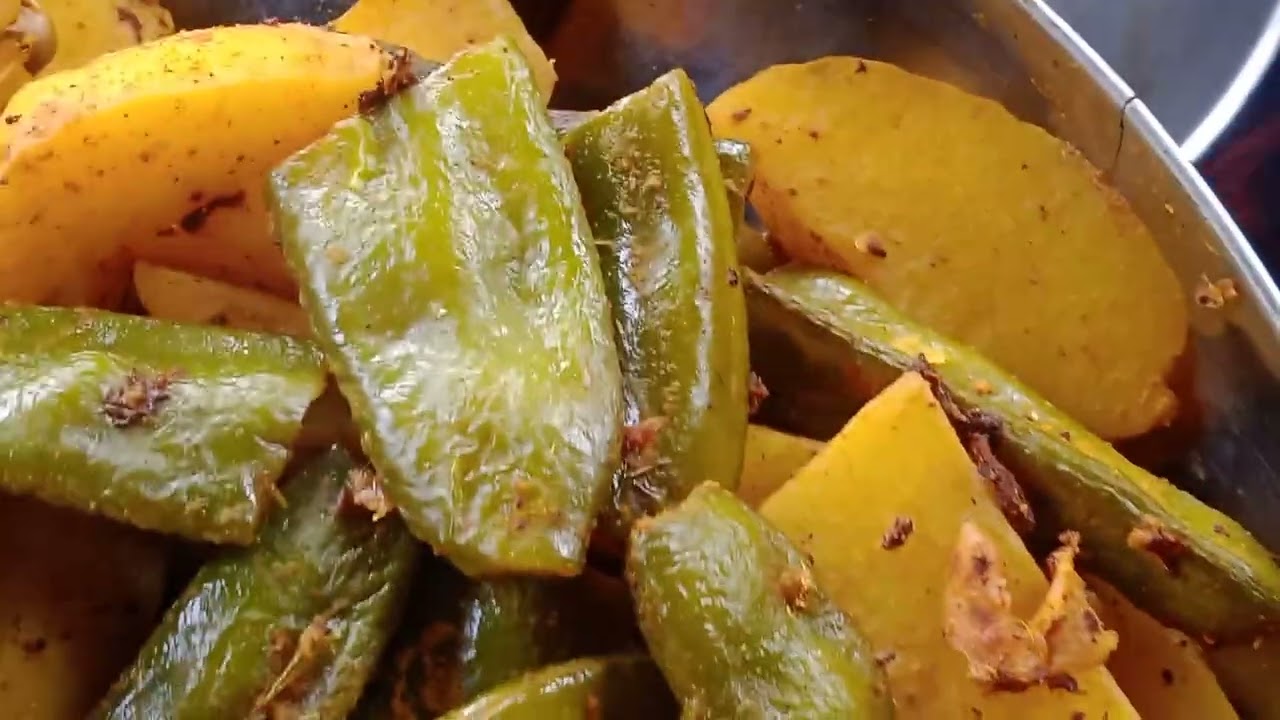 রান্নার ভিডিও চন্দনা শুটকি সিম আলু বাঁধাকপির বড়া রেসিপি 🙏