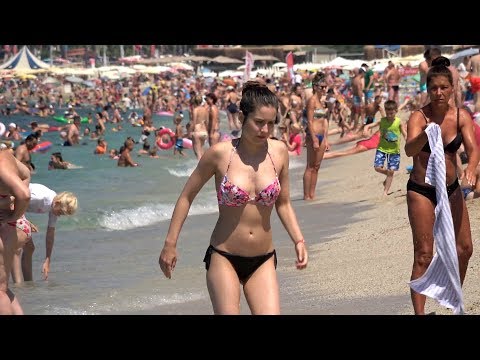 वीडियो: क्लियोपेट्रा!: डारिया पाइनजार एक तुर्की समुद्र तट पर नग्न