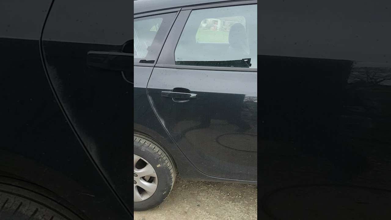 Astra 2015 water getting into doors