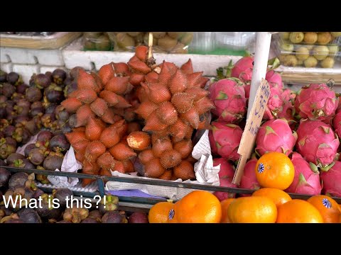 Video: What Exotic Fruits Can You Buy In Thailand