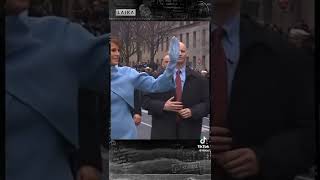 Secret Service Agent Uses Fake Hands Guarding President Trump