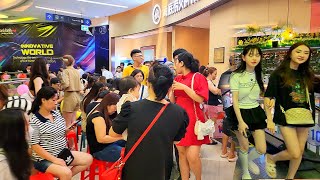 HẾT HỒN CẢNH TƯỢNG VỠ TRẬN VẠN HẠNH MALL CUỐI TUẦN|EXPLORE VAN HANH MAILL WITH BEAUTIFUL LADIES 2024