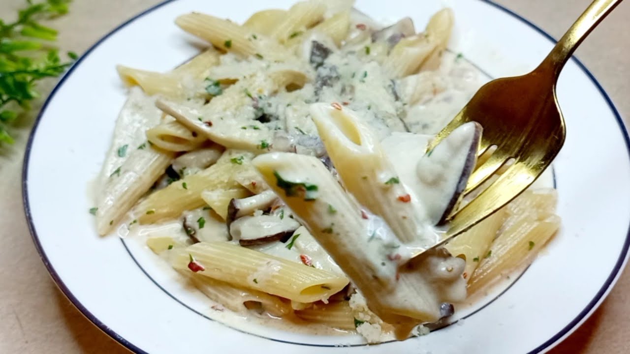 Incredibile pasta Cremosa ai funghi porcini, questa ricetta vi lascia ...