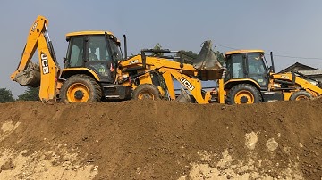 JCB Backhoe Loader Adjusting Soil Level on The Village Road - JCB Working VIDEO