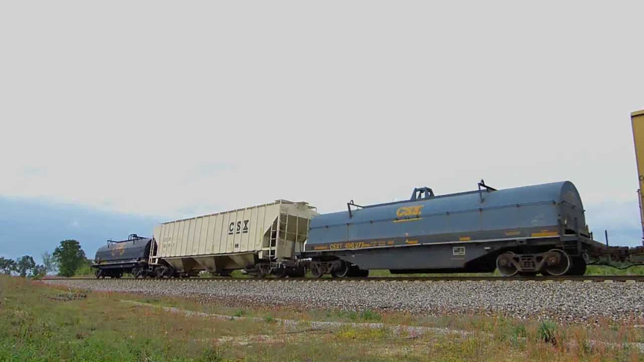 bnsf 5729 CSX Q551 with the