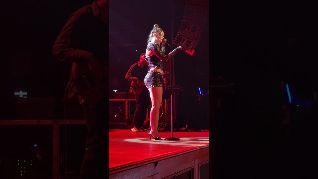 Watch Sabrina Claudio - Protect Her Live Anaheim House of Blues on YouTube Watch Sabrina Claudio - Protect Her Live Anaheim House of Blues on YouTube