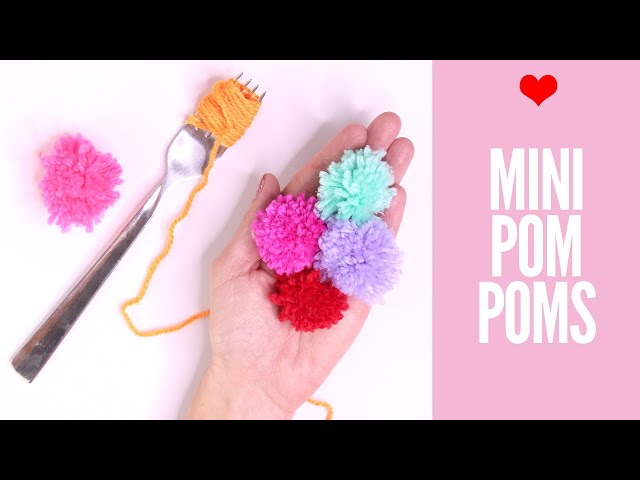 How to make a Pom-Pom using your hand 