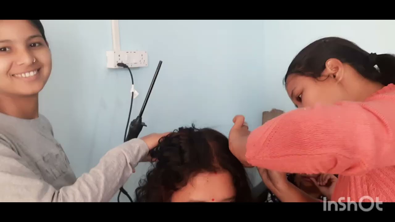  Salon work Salon Mein Hui Bheed