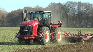 Versatile 550 tractor with single wheels pulling Horsch Tiger