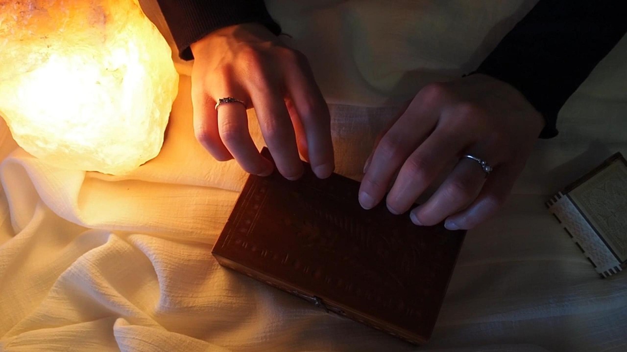 Sleep in 10 Minutes 😴 wooden boxes tapping + close up whispering | BluMedusa ASMR