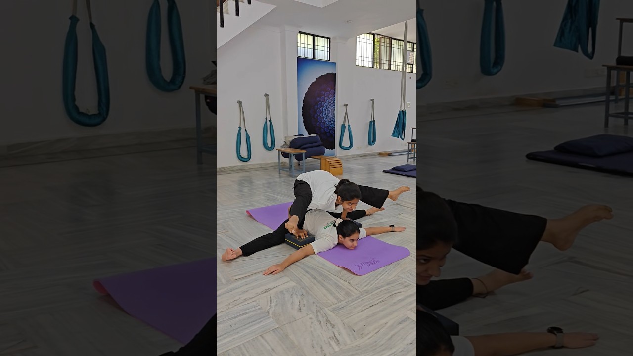 Advanced asana and hand balance. #peacefulyoga #advancedyoga #yogapractice #yogalife