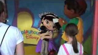 Alex Meets Little Einsteins In Wdw 2007