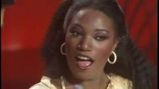 Download Lagu American Bandstand 1979- Interview Bonnie Pointer MP3