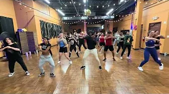 Demon Hunters K-Pop Workshop!!! 
