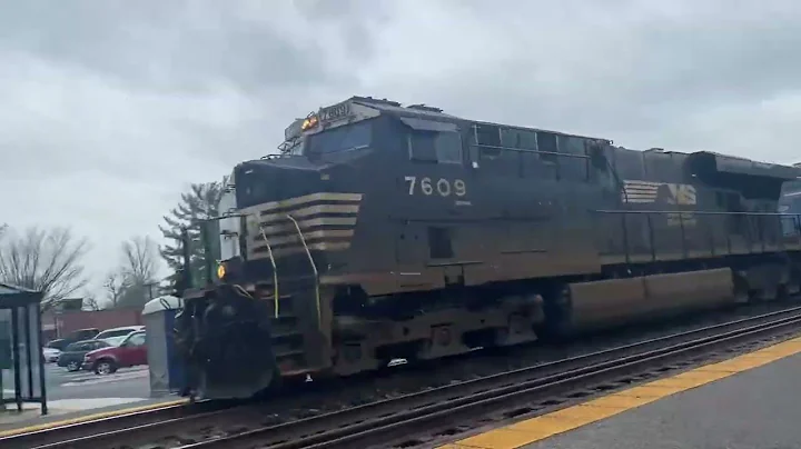 NS ES44AC leads Amtrak p030 (I think)
