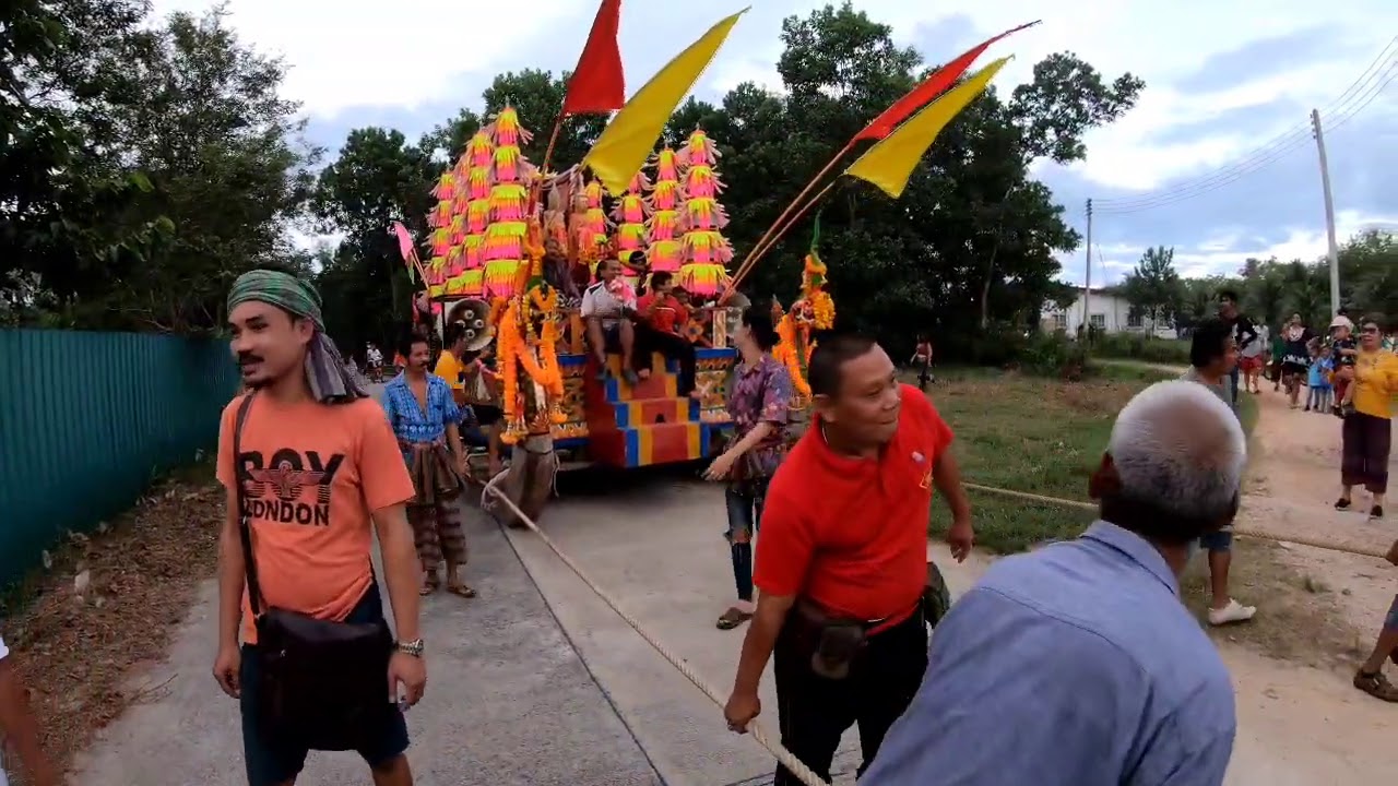 ลากพระกลับวัด 63