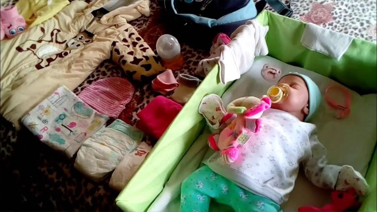 Вещи для реборнов в поездку. Необходимые вещи для реборна. Роддом для кукол реборн. Что взять реборну. Одежда для реборна.