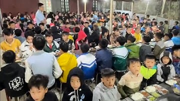 Bữa sáng 13k của các con học sinh tại điểm trường bán trú xã Phình Hồ, Trạm Tấu, Yên Bái