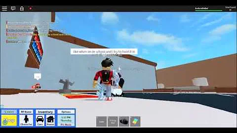MY COUSIN PLAYS ROBLOX FOR THR FIRST TIME!!