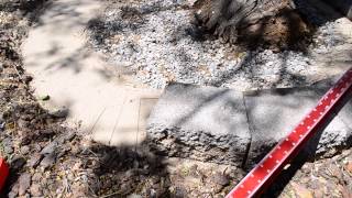 Installing Landscaping Blocks