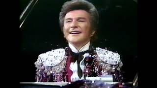 Liberace plays a hot Mexican Medley (1980)