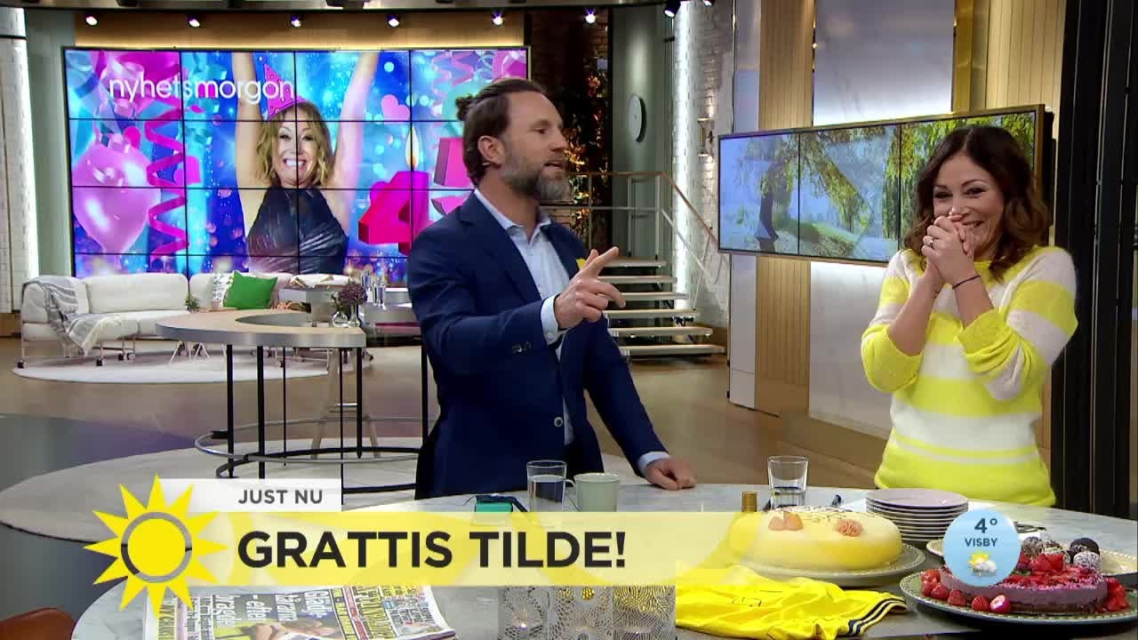 Hurra för Tilde! Här firas bästa programledaren av kollegorna.  - Nyhetsmorgon (TV4)