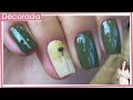 Unhas Verdes Decoradas com Película Floral