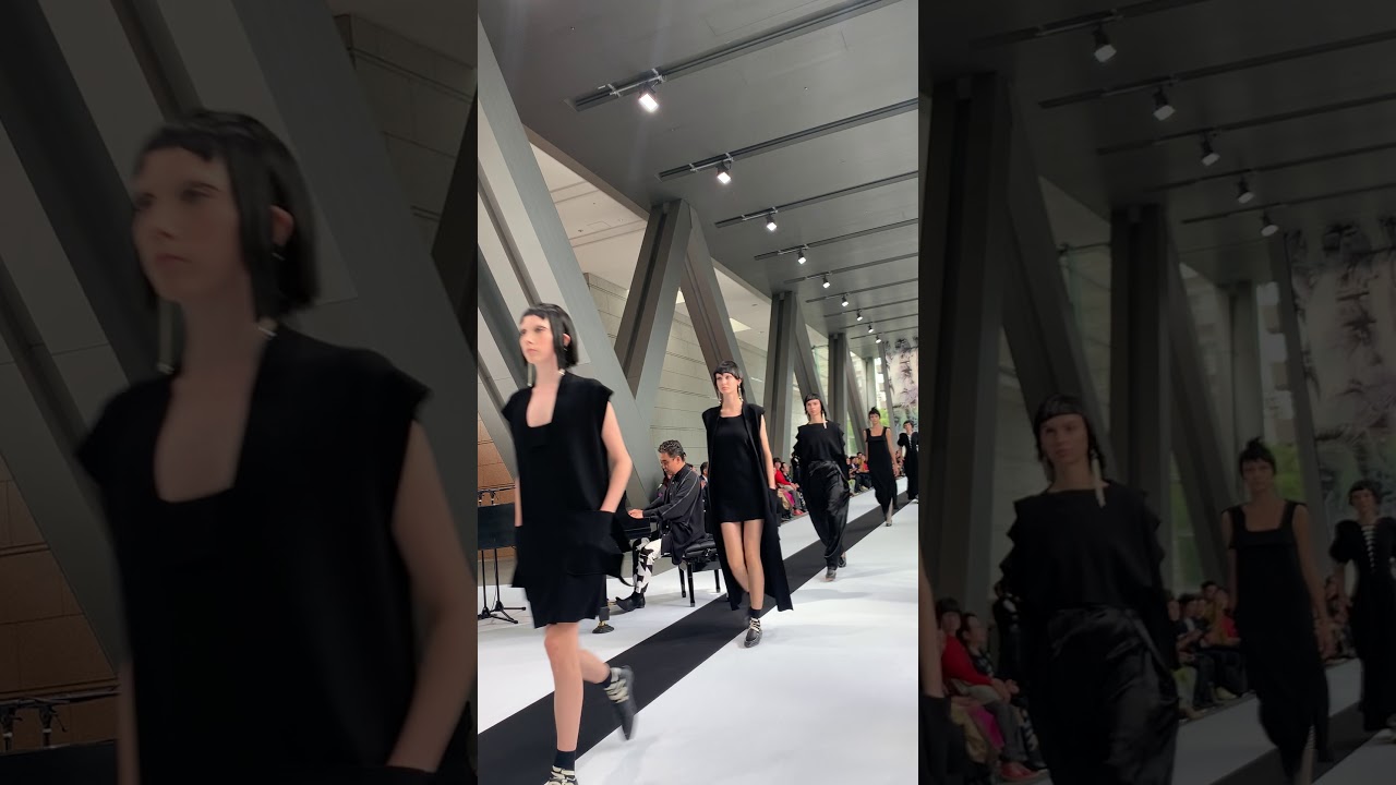 編集長は先週何した トモ コイズミ でkoki をカメラに収め シャネル の展覧会を見尽くし ヒロココシノ の後に深川丼 Wwdjapan