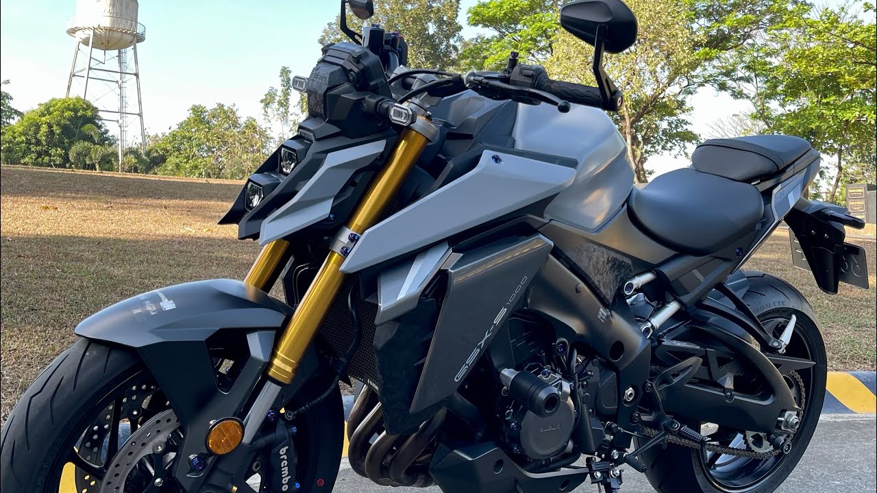 2022 Suzuki GSX-S1000 walkaround w/ Austin Racing GP1R titanium exhaust ...