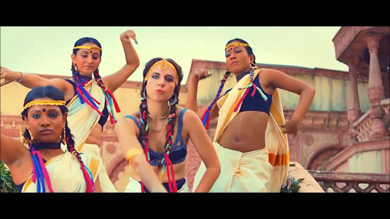 Major Lazer & DJ Snake Ft  J Balvin & Farruko   Lean On feat  MØ Video Oficial