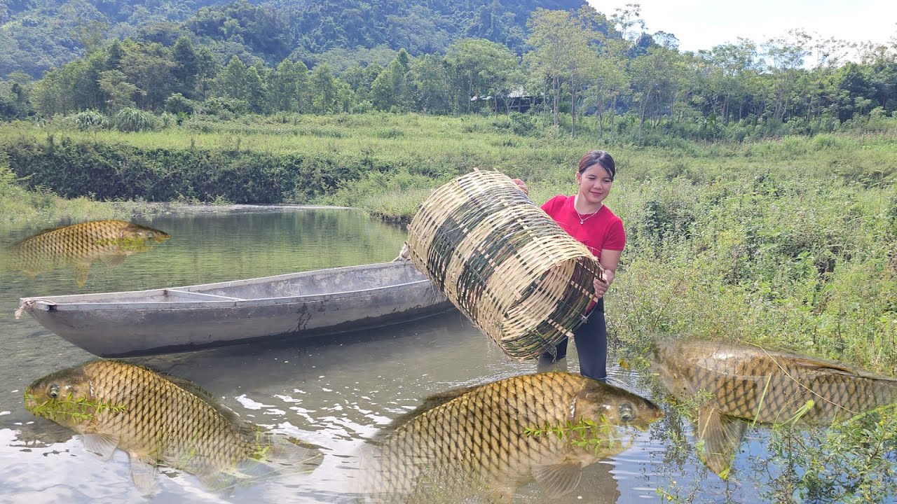 The lake water on the shore is easier to catch the girl's fish.